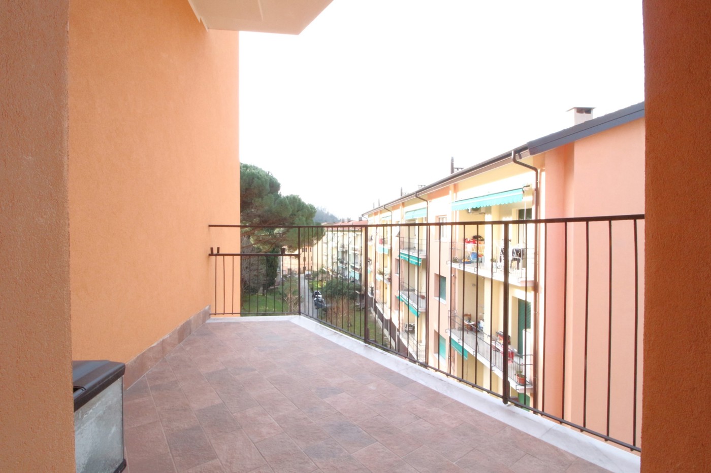 Appartamento in vendita a Serra Ricc�