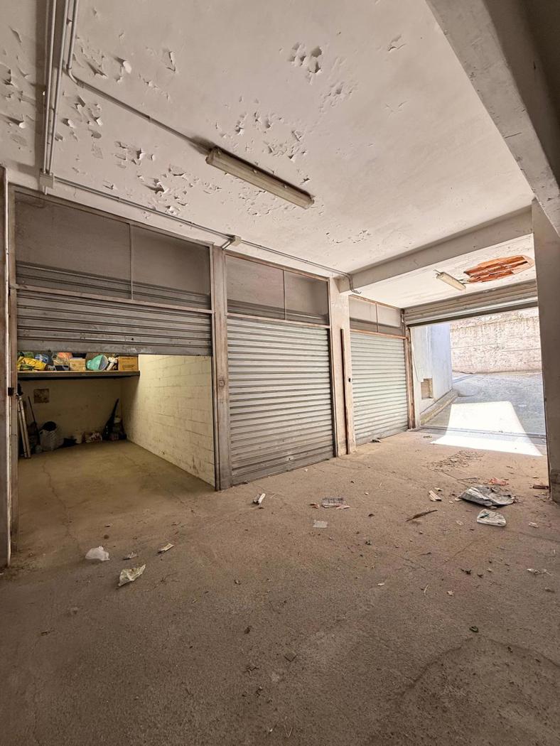 Box/Garage 18mq in vendita a Genova