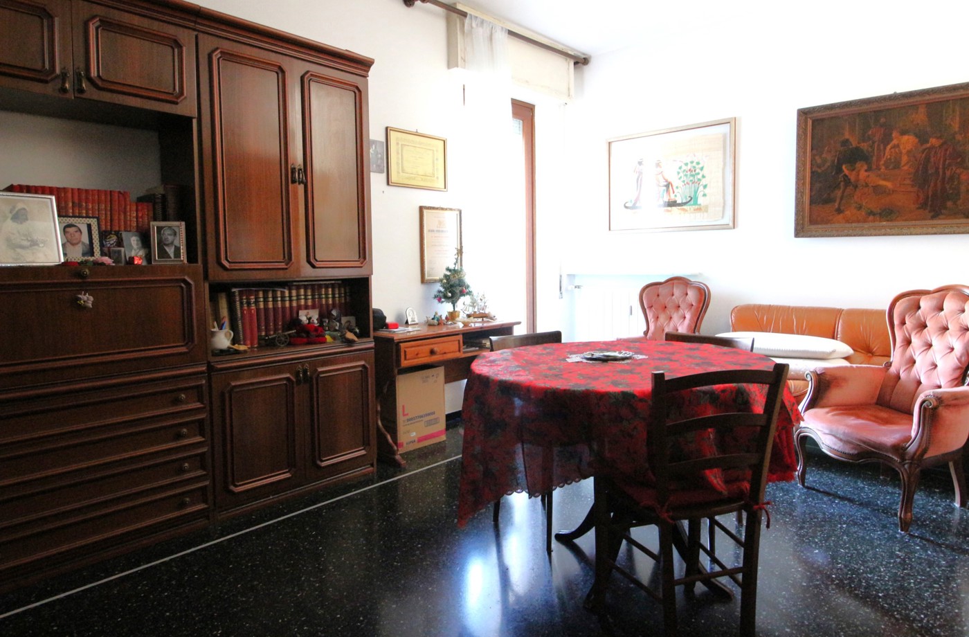 Quadrilocale in vendita a Genova