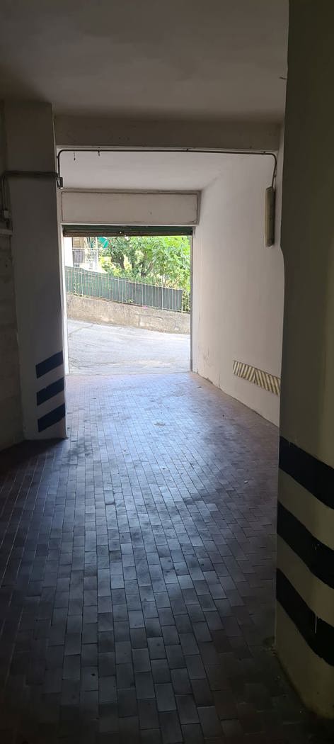 Box/Garage 13mq in vendita a Genova