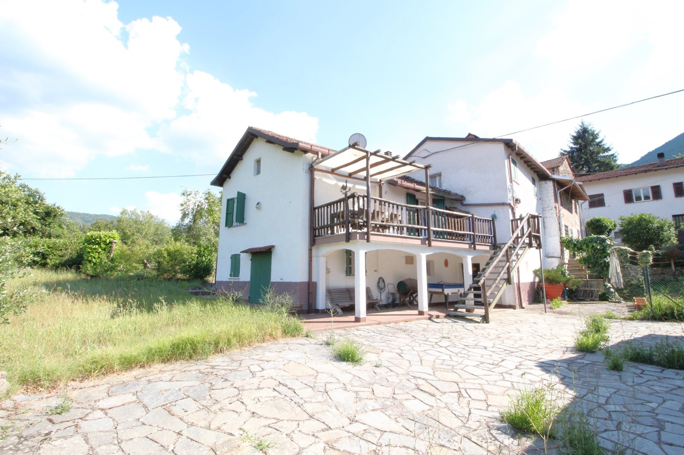 Casa indipendente con giardino a Mongiardino Ligure