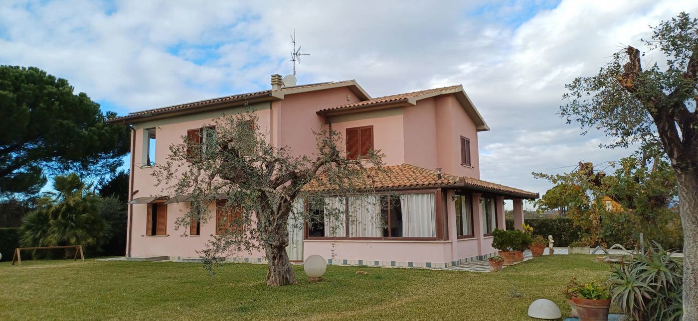 Casa indipendente in vendita a Grosseto