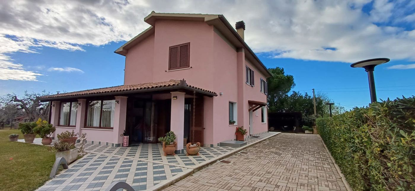 Casa indipendente in vendita a Grosseto