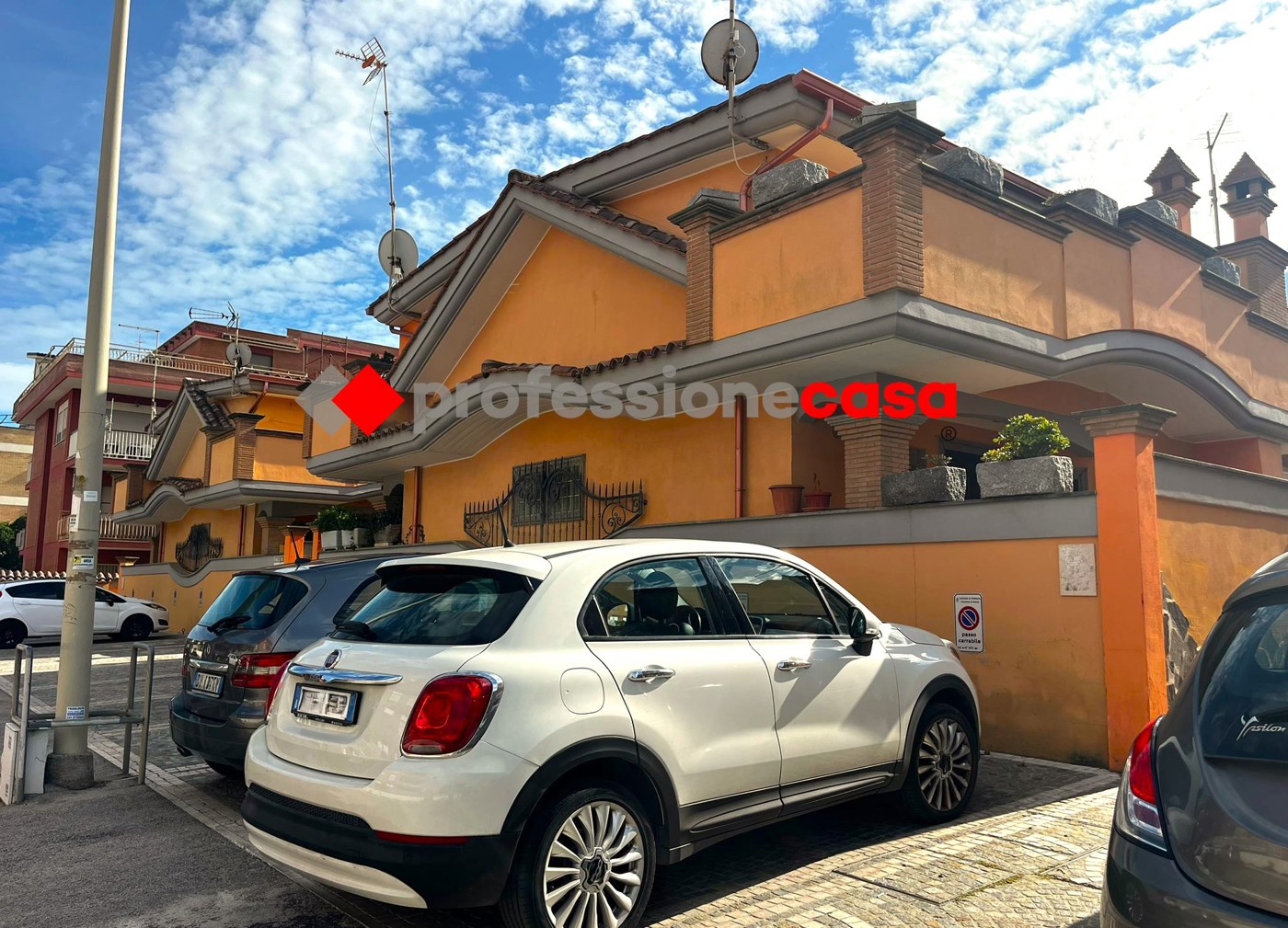 Villa arredata in affitto a Pomezia