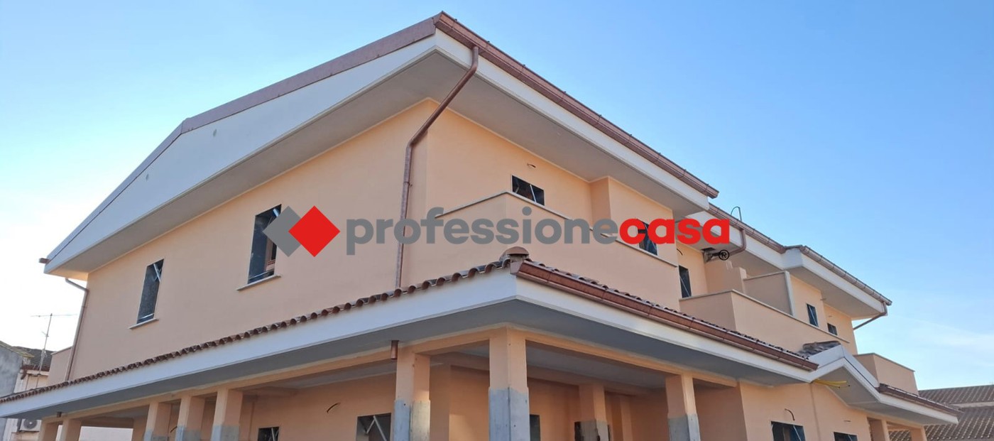 Villa con giardino a Pomezia