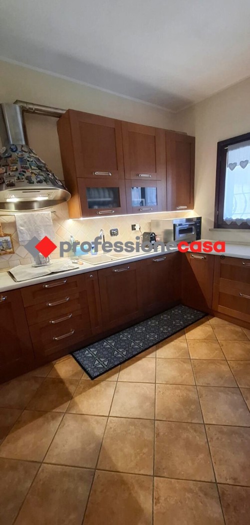 Villa nuova a Pomezia