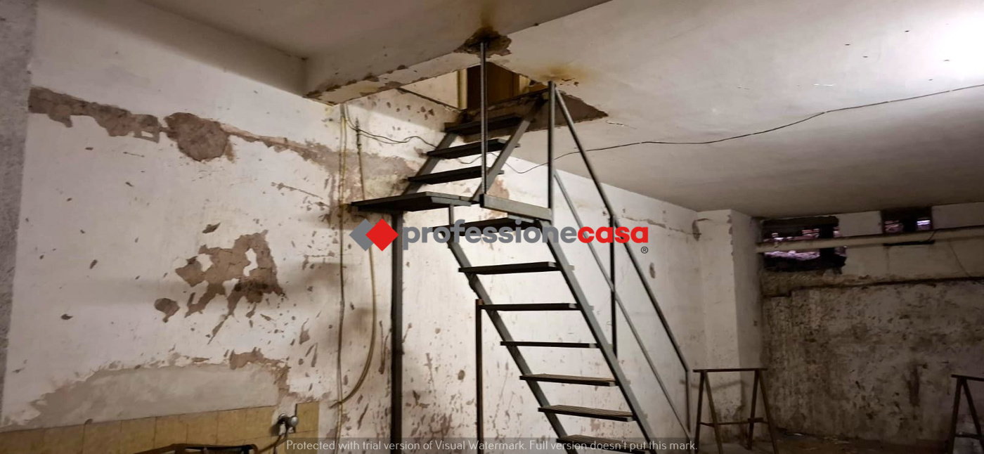 Negozio in vendita a Pomezia