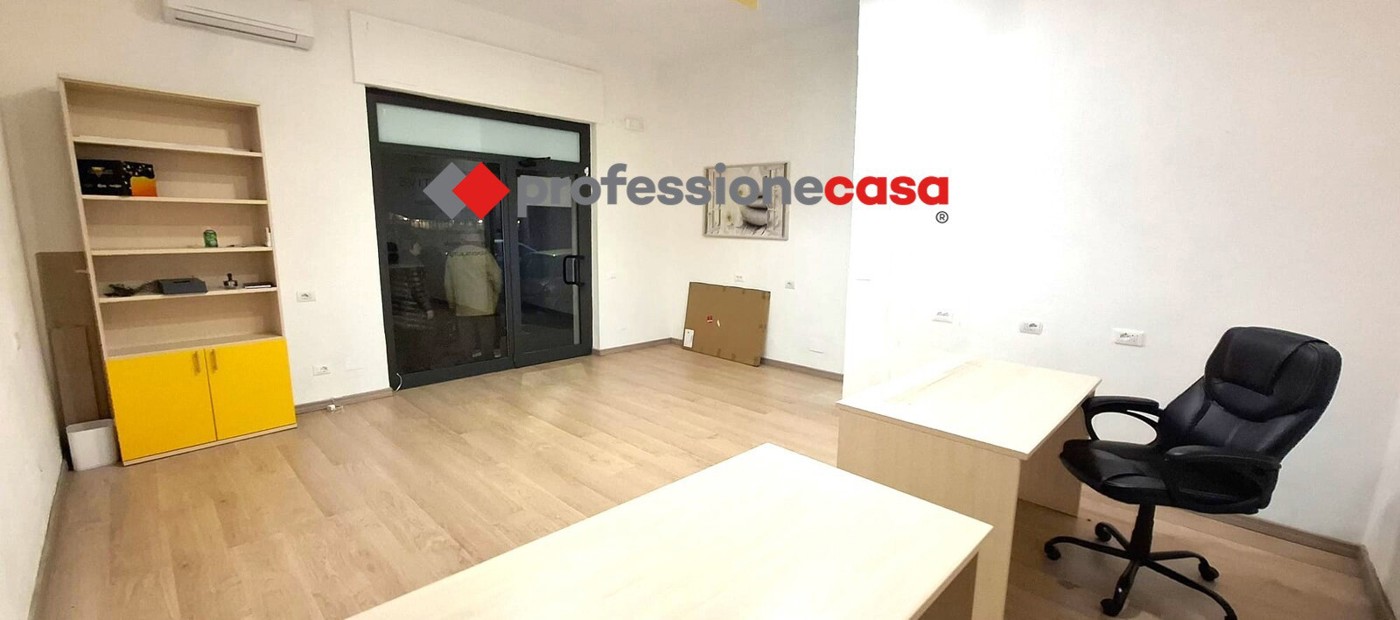 Negozio in affitto a Pomezia