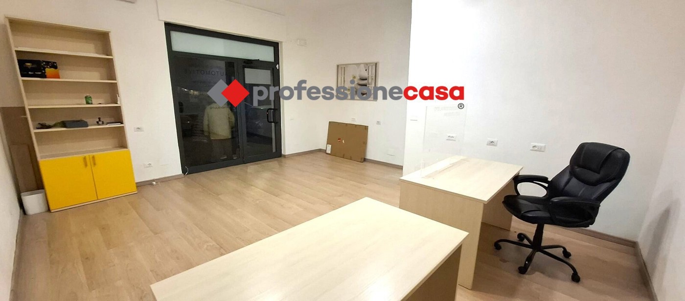 Negozio in affitto a Pomezia