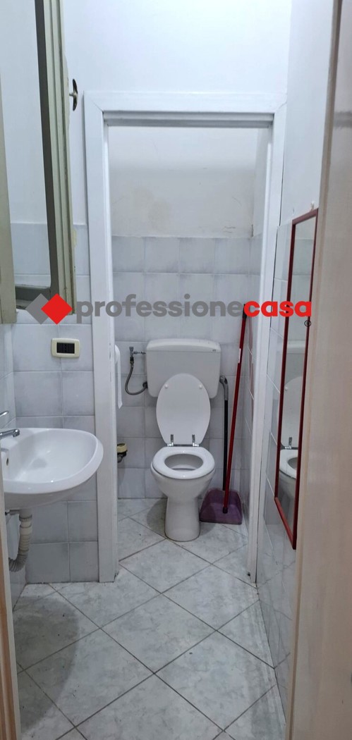 Negozio in affitto a Pomezia