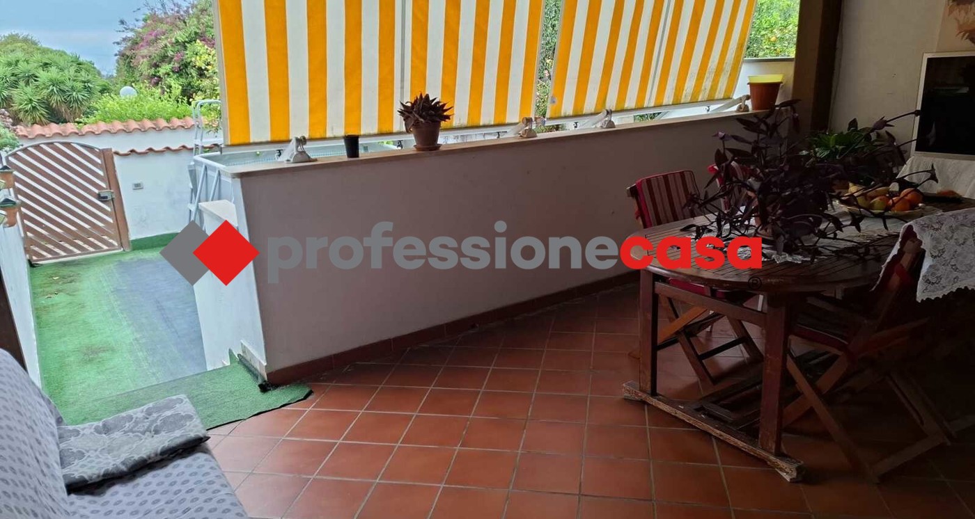Villa con giardino a Pomezia