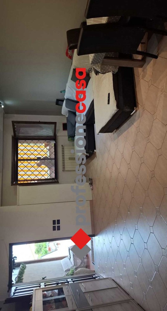 Villa con giardino a Pomezia