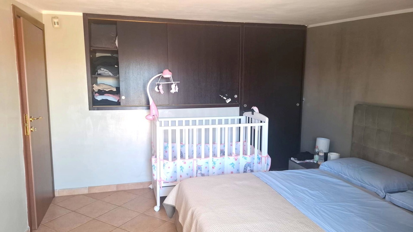 Casa indipendente con giardino a Pomezia