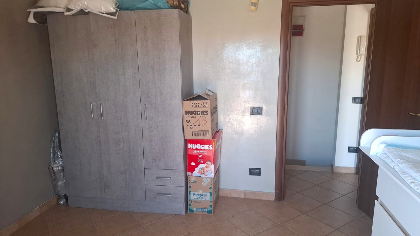Casa indipendente con giardino a Pomezia