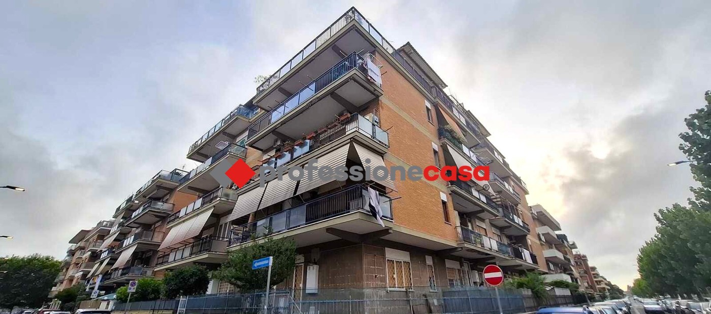 Trilocale in vendita a Pomezia