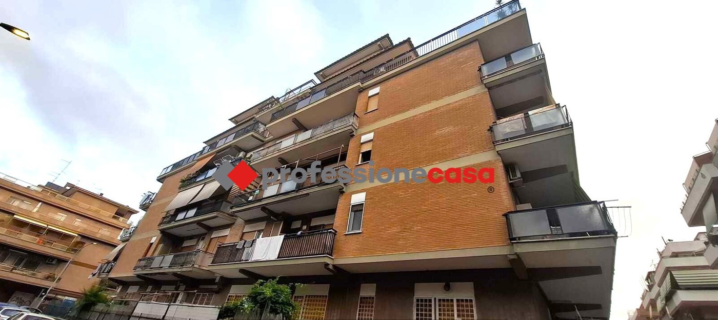 Trilocale in vendita a Pomezia