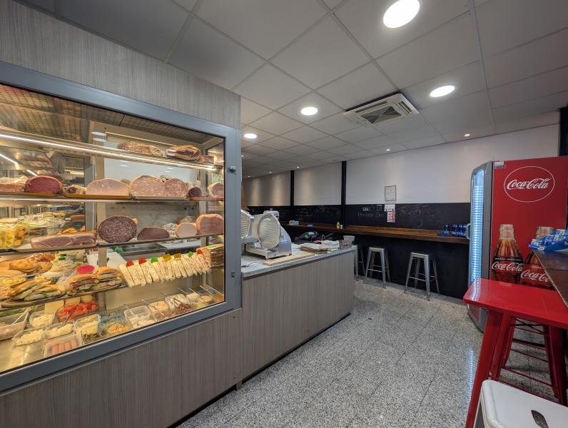 Attivit commerciale in vendita a Genova