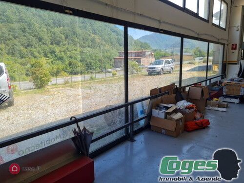 Capannone ristrutturata a Montoggio