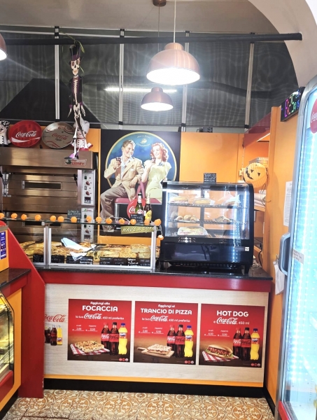 Locale commerciale in vendita a Genova