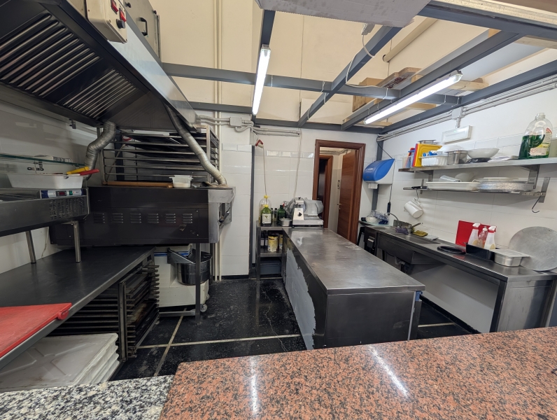 Attivit commerciale in vendita a Genova