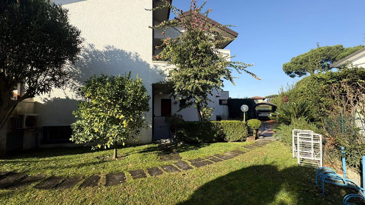 Casa indipendente in vendita a Forte dei Marmi