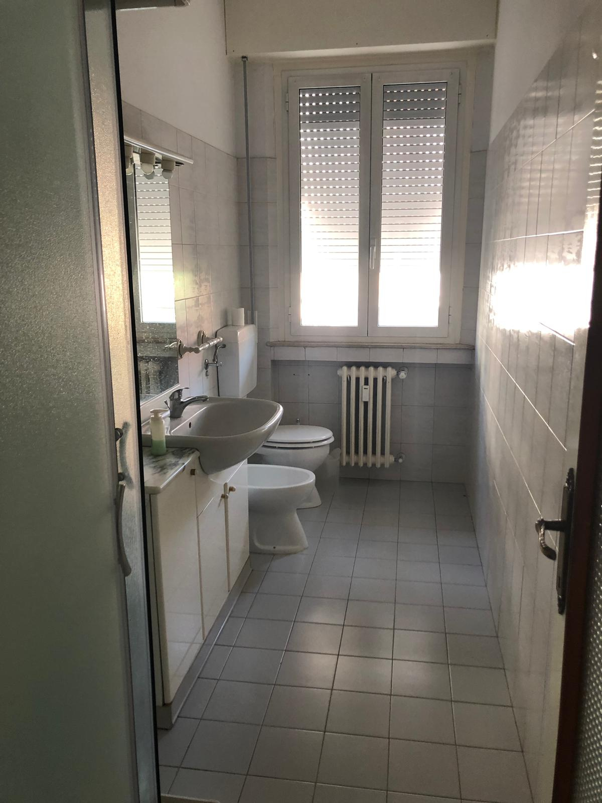 Appartamento in affitto a Parma, Montanara