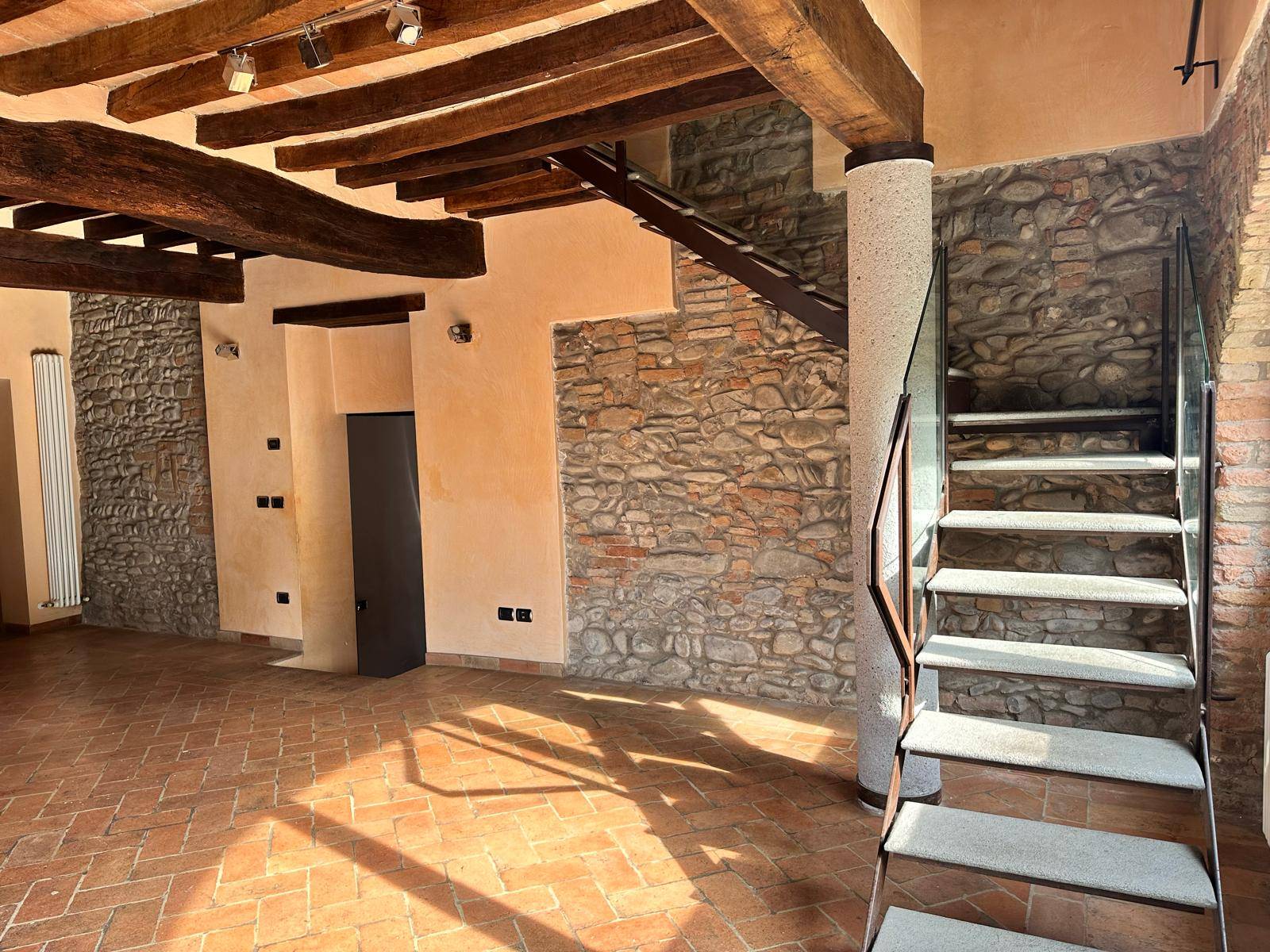 Rustico in affitto a Parma, Montebello