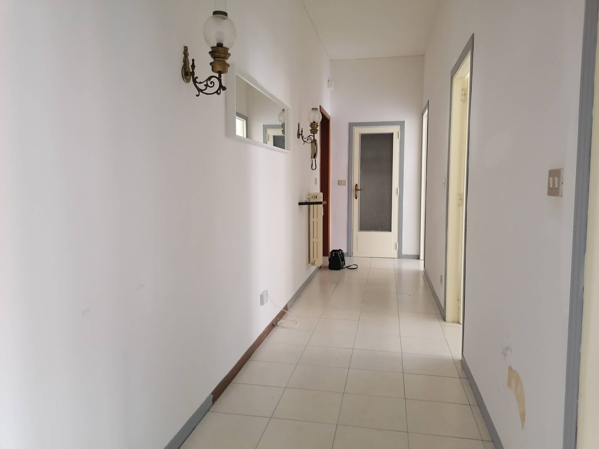 Appartamento in affitto a Parma, Montanara