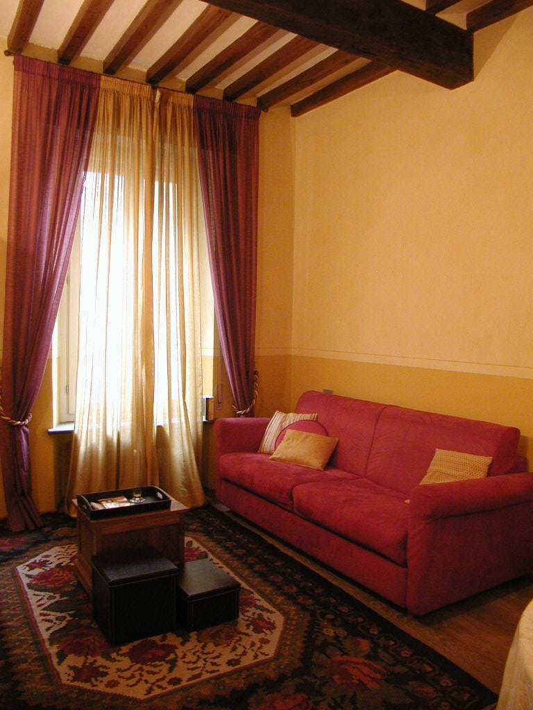 Appartamento in affitto a Parma, Centro storico