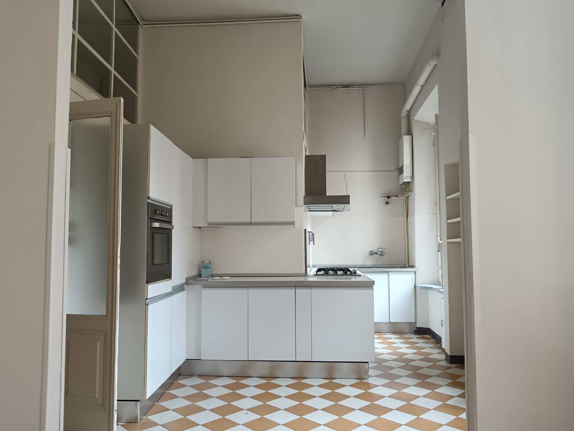 Appartamento in affitto a Parma, Centro storico