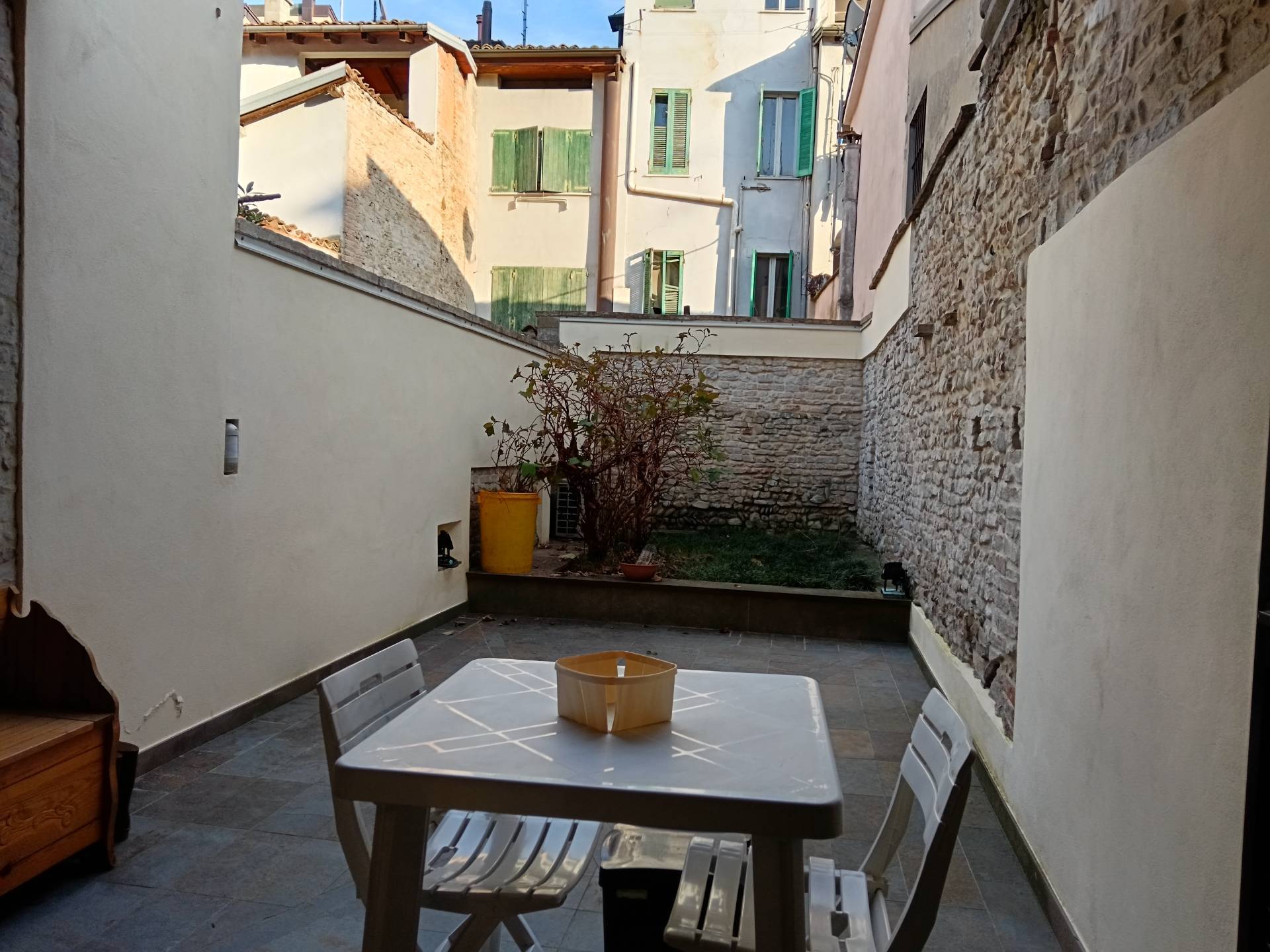 Appartamento in affitto a Parma, Oltretorrente