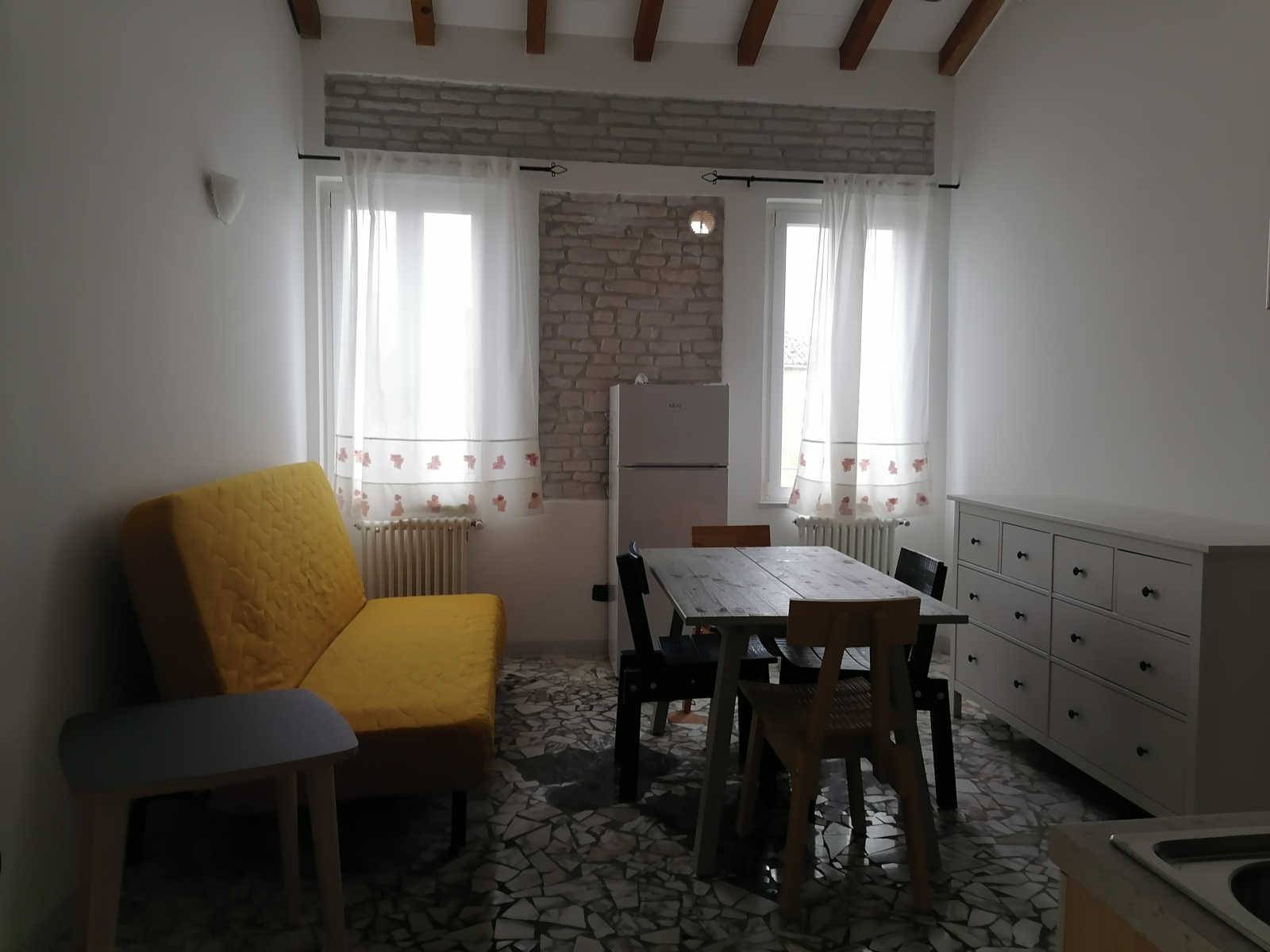 Appartamento in affitto a Parma, Oltretorrente