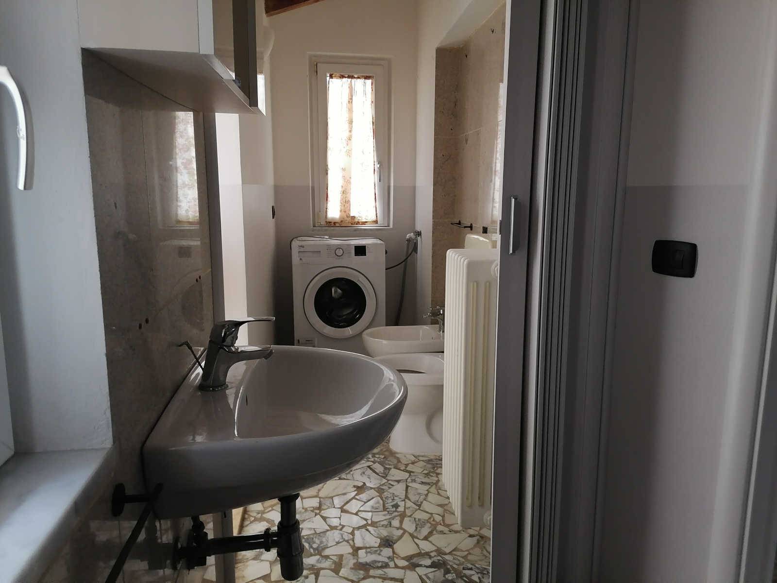 Appartamento in affitto a Parma, Oltretorrente