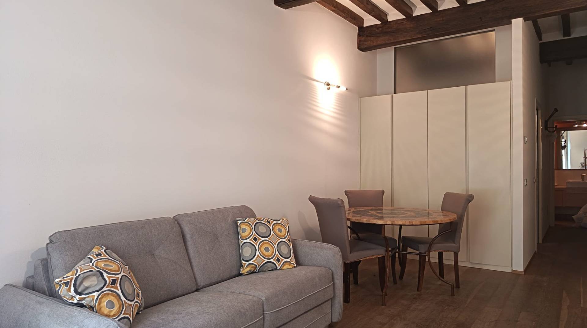 Appartamento in affitto a Parma, Centro storico