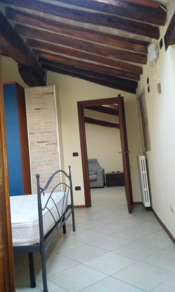 Appartamento in affitto a Parma, Centro storico