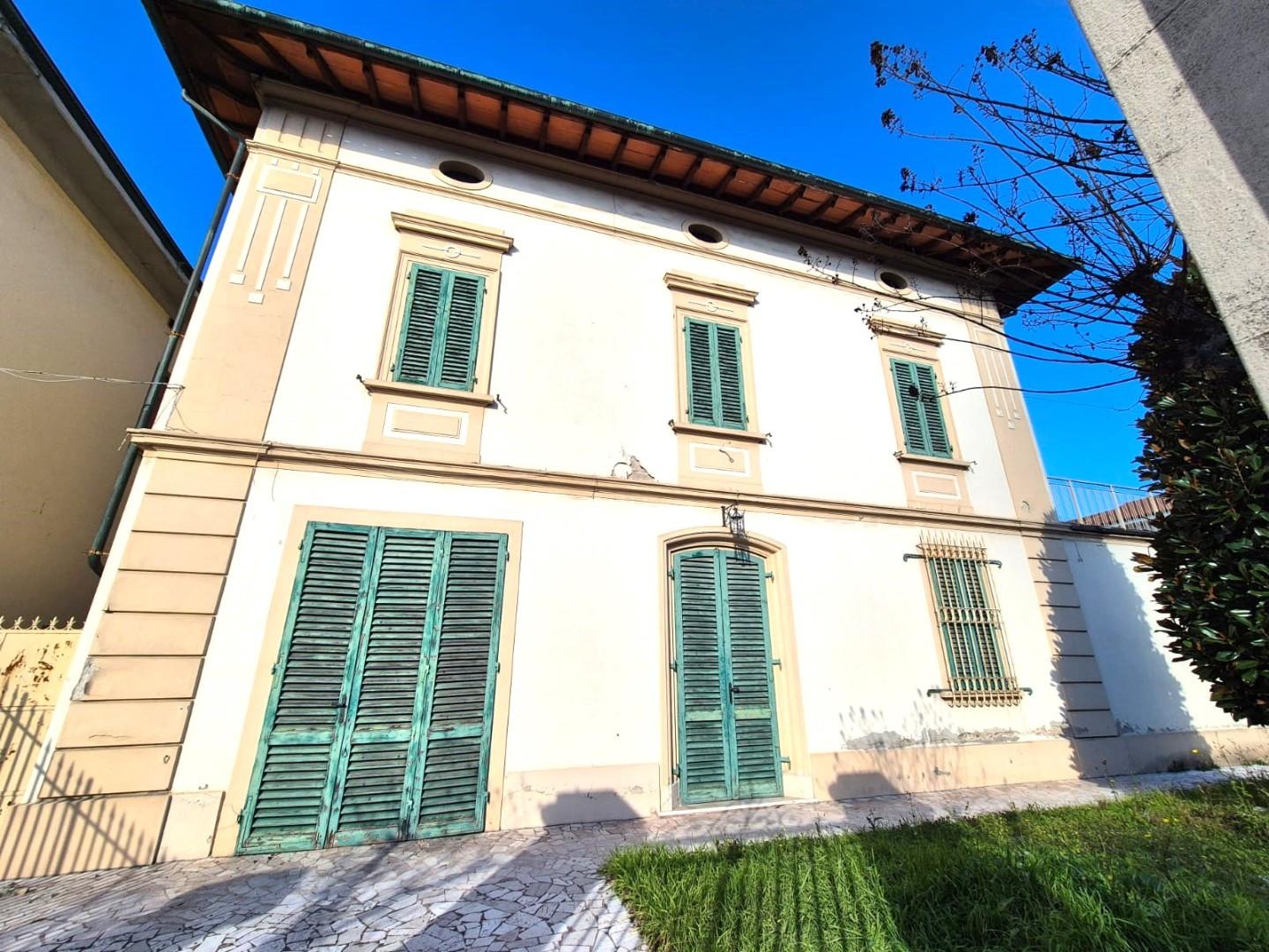 Casa indipendente con giardino a Santa Croce sull'Arno