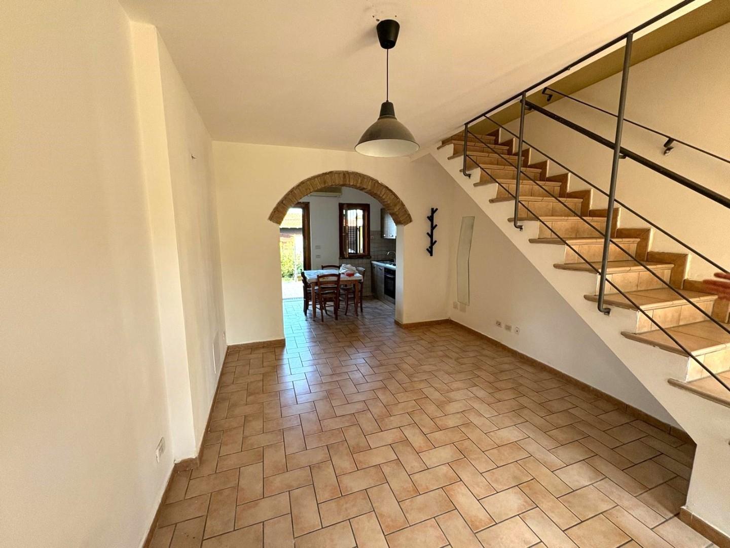 Casa indipendente arredata in affitto, Santa Croce sull'Arno staffoli