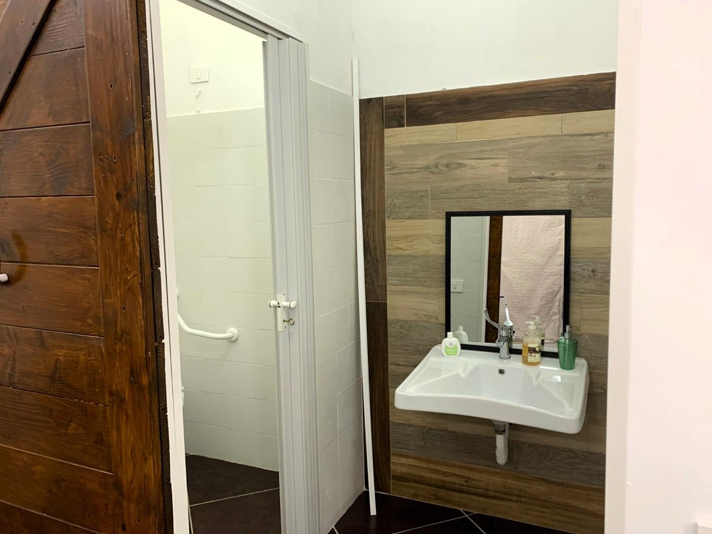 Locale commerciale in vendita a Fucecchio