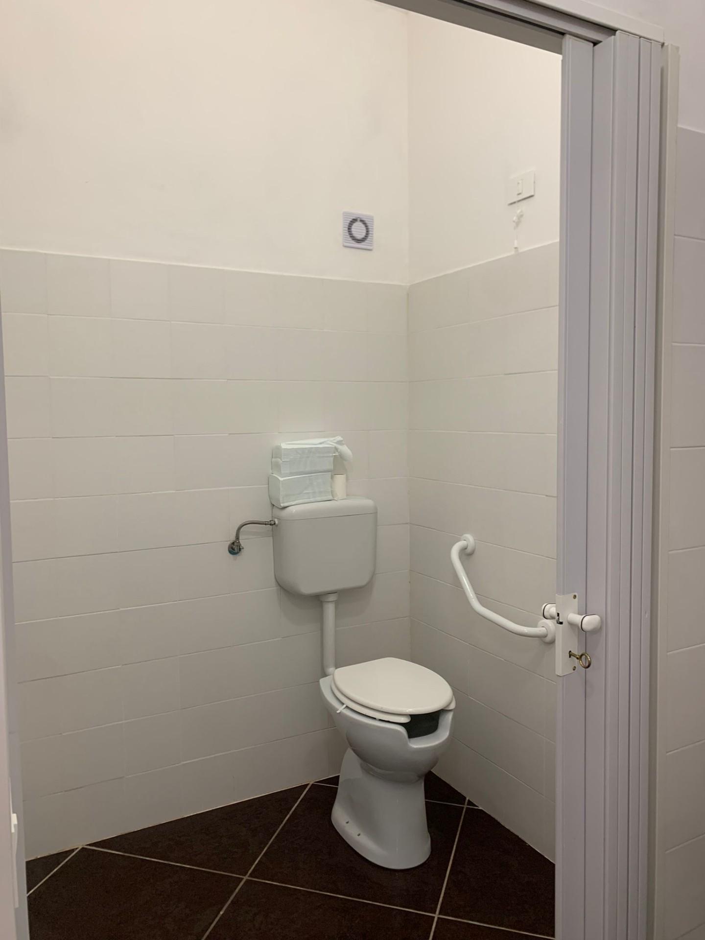 Locale commerciale in vendita a Fucecchio