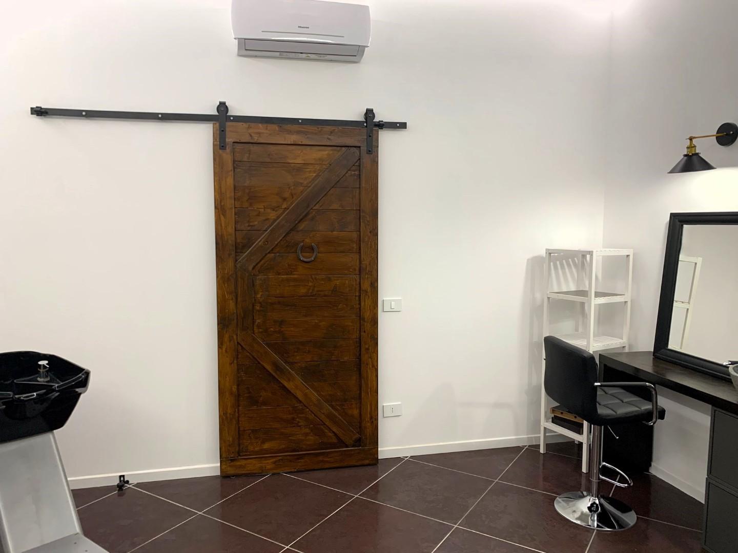 Locale commerciale in affitto a Fucecchio