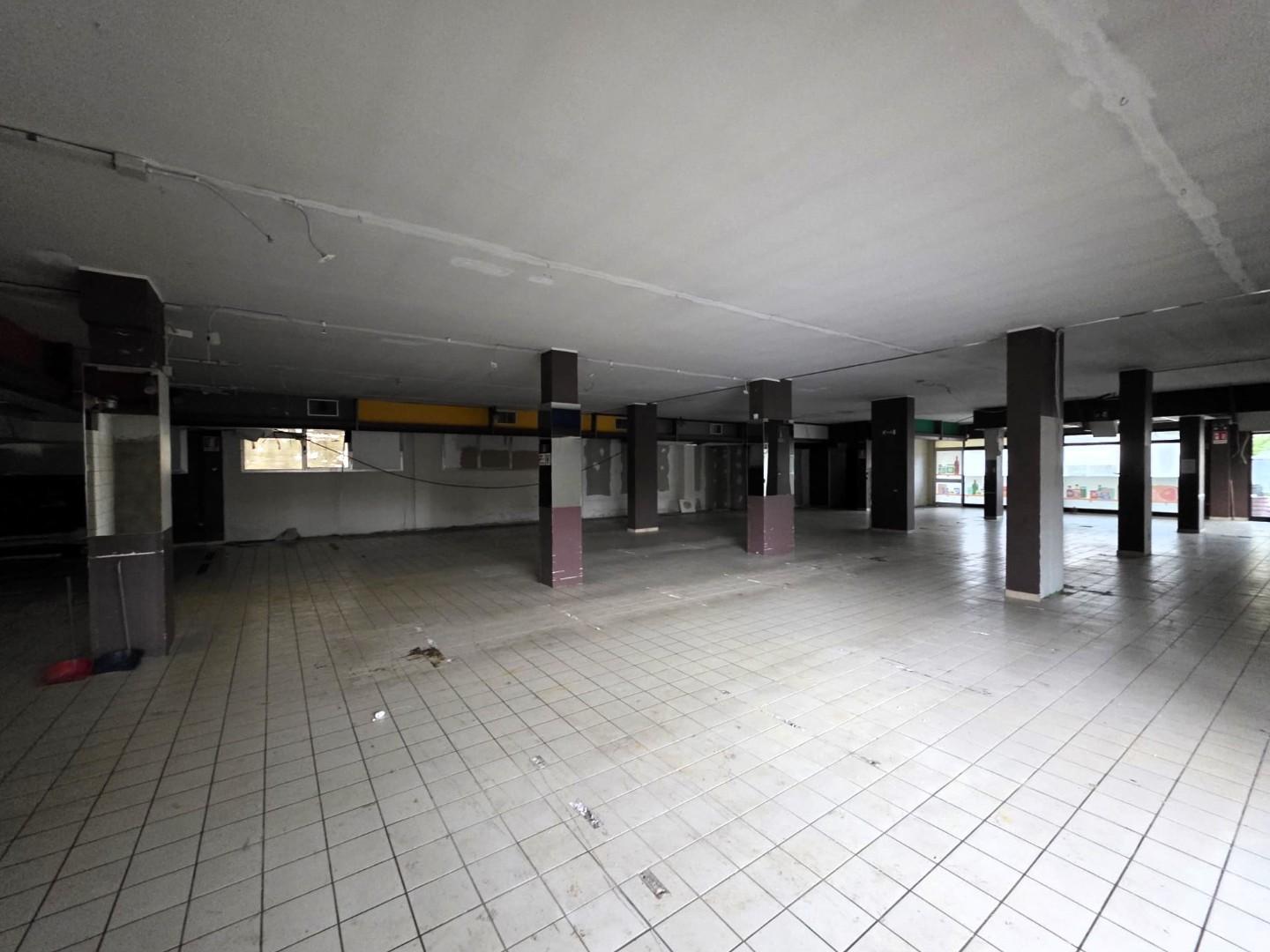 Locale commerciale in vendita a Santa Croce sull'Arno