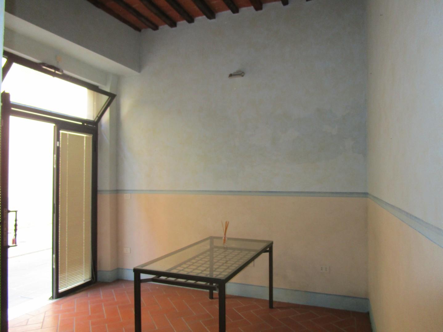 Locale commerciale in affitto a Santa Croce sull'Arno