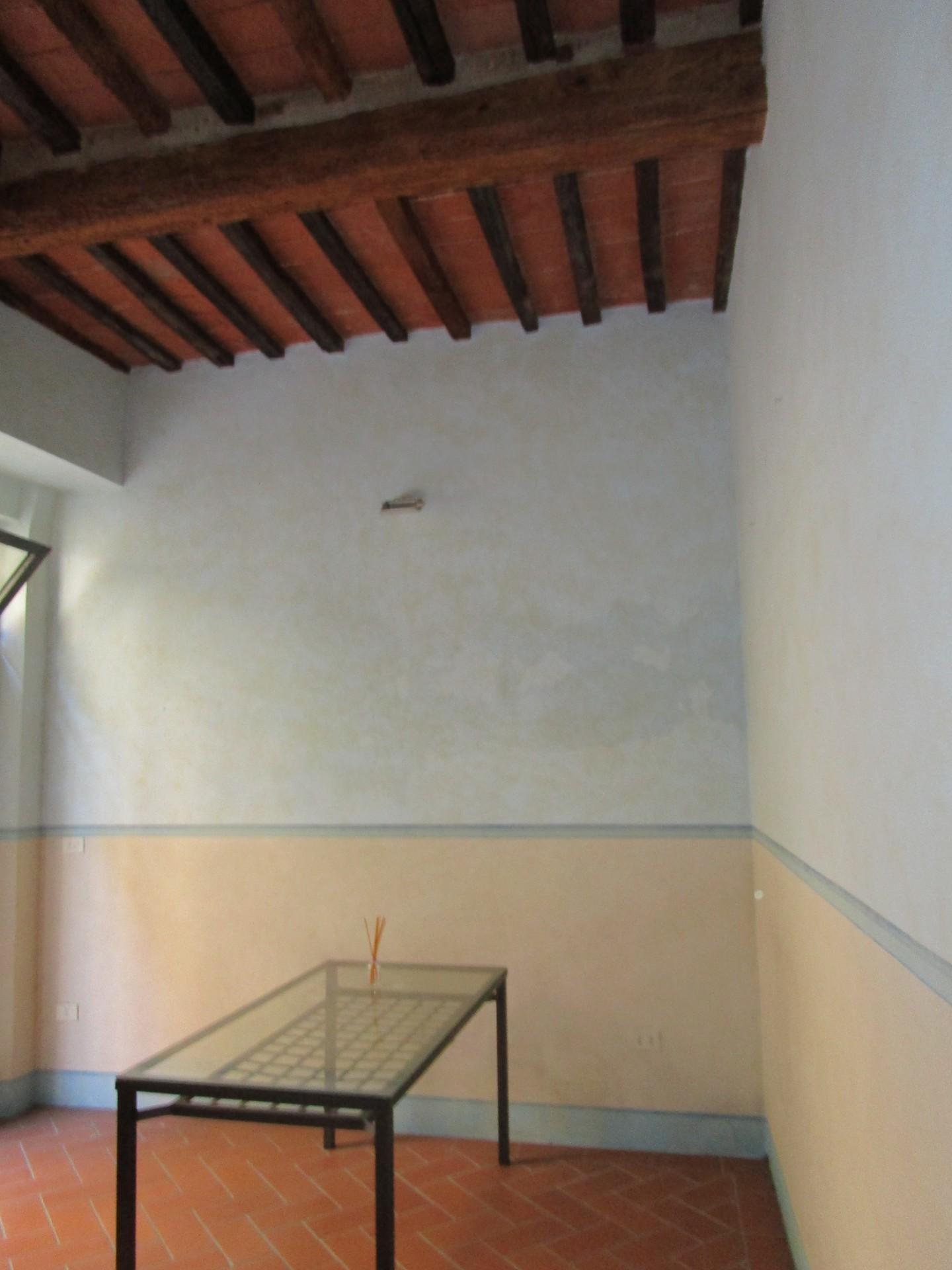 Locale commerciale in affitto a Santa Croce sull'Arno