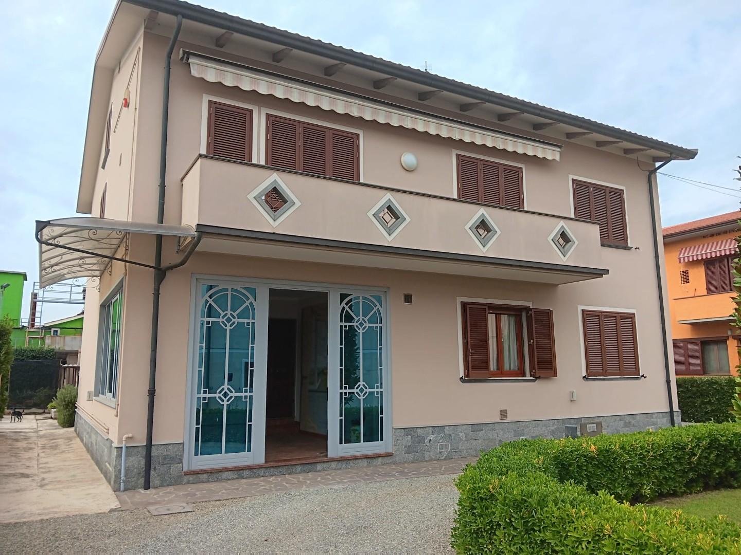 Casa indipendente con terrazzo a Santa Croce sull'Arno