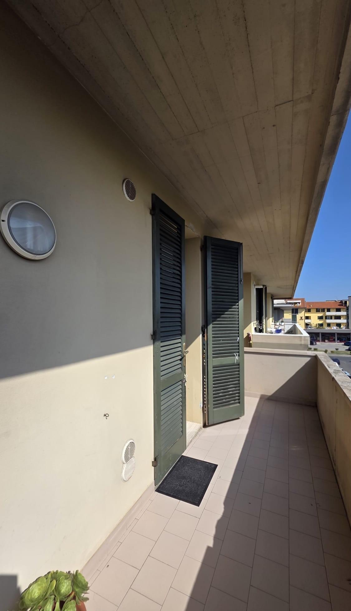 Appartamento con terrazzo, San Miniato ponte a egola