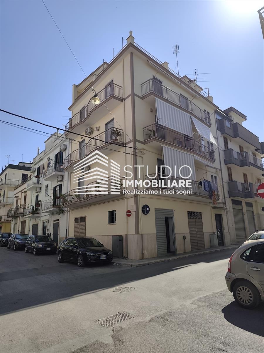 Trilocale con box, Ruvo di Puglia via oberdan