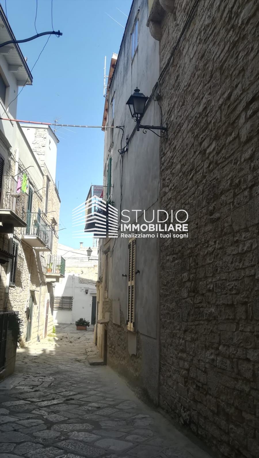 Casa indipendente da ristrutturare, Ruvo di Puglia centro storico
