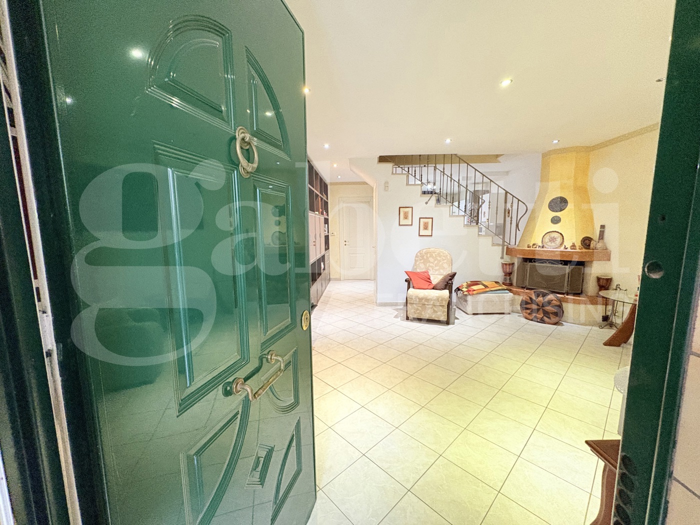 Villa con box a Noicttaro