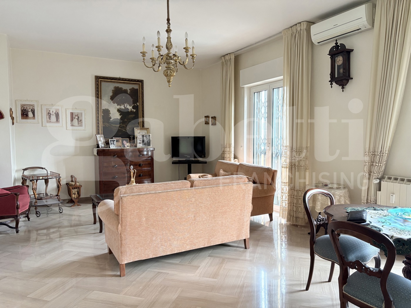 Quadrilocale in vendita a Bari