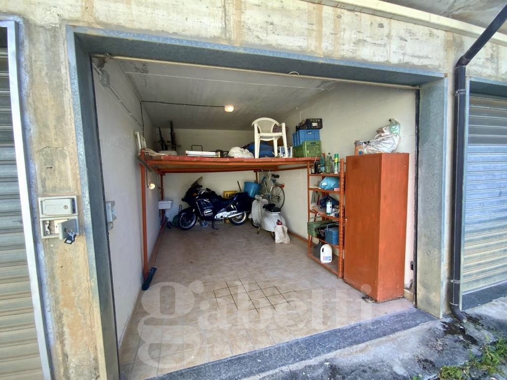 Box/Garage 20mq in vendita a Ascea